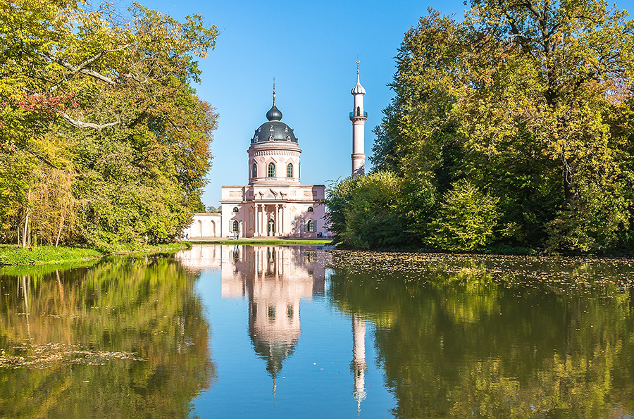 بالصور.. مسجد "قلعه شفیتزنجین" الأجمل فی ألمانیا - Amal, Berlin!