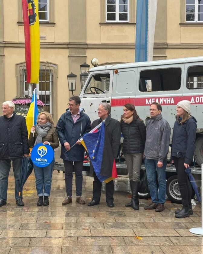 Розстріляна швидка з Харківщини