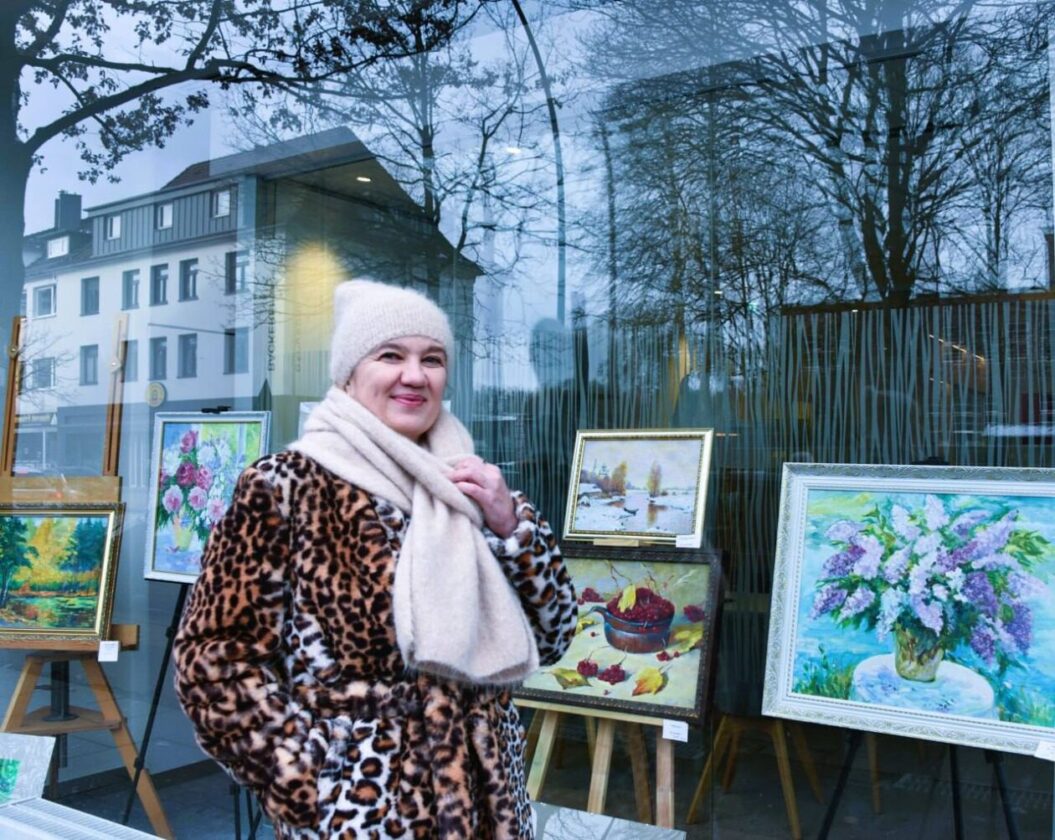 Як українська художниця у Гамбурзі навчає майже втраченому подільському розпису
