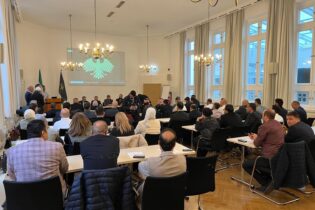 Bild für سوريا تطلق خطة إصلاح لسفارتها في برلين خلال زيارة رسمية