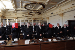 Bild für پرونده تجاوز در پارک‌شهر هامبورگ؛ ترامپ سیاست مهاجرتی اروپا را هدف گرفت