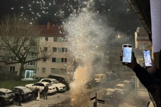 Bild für 10 дорослих і дитина загинули в Німеччині у новорічну ніч