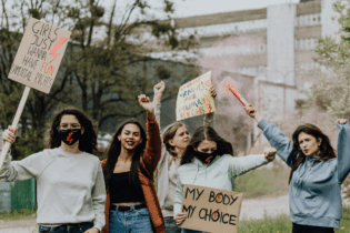 Bild für فريدريش ميرتس وتصريحات “بناتنا”: استغلال سياسي أم قلق مجتمعي؟