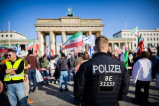 Bild für فشار بی‌سابقه بر سازمان‌های امنیتی برلین به‌دلیل تهدید ناشی از جنگ ایران