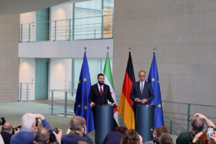 Bild für كلمة الرئيس أحمد الشرع في المؤتمر الصحفي المشترك مع المستشار الألماني ميرتس — برلين